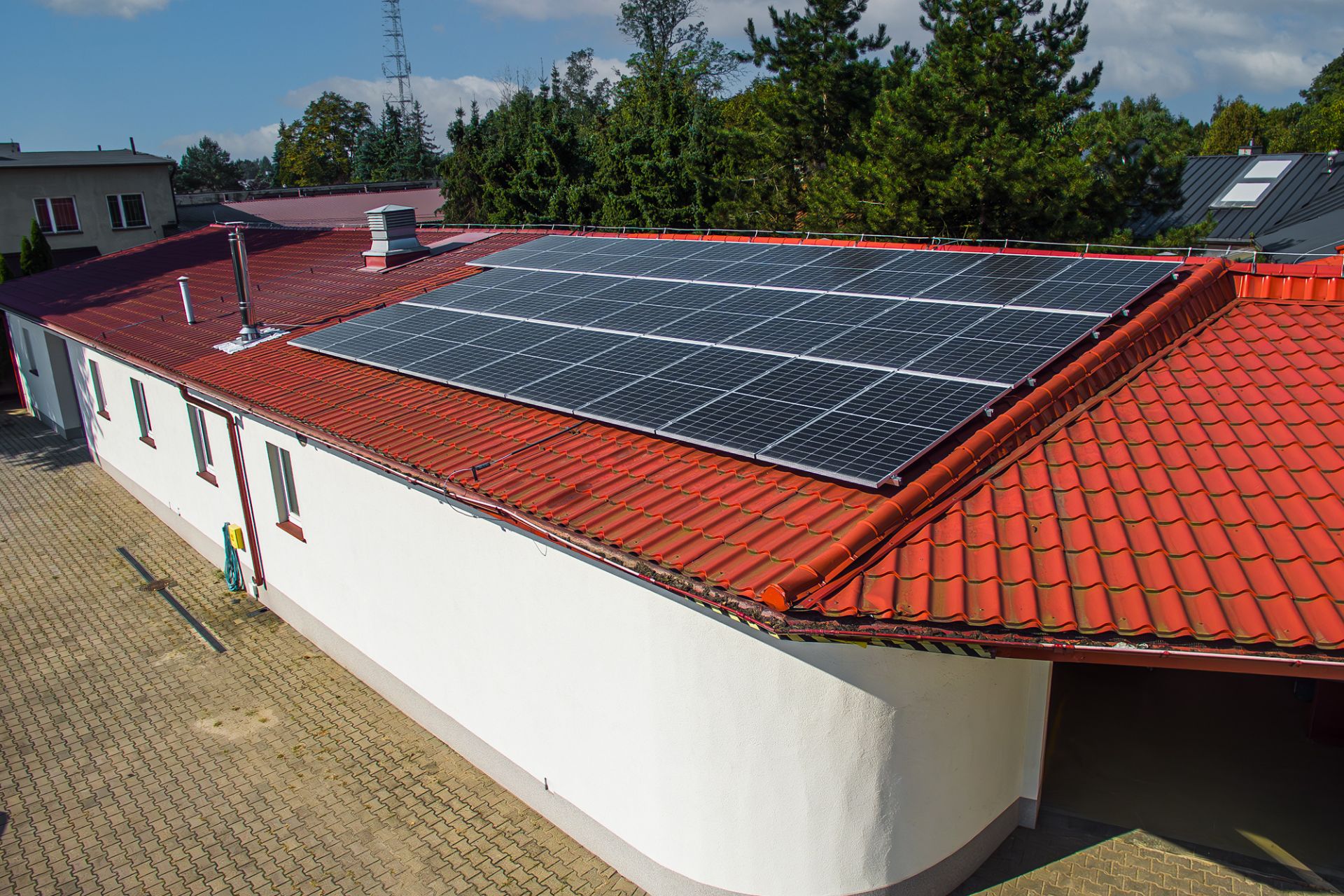 Instalacja fotowoltaiki - 9,8 kWp - 28 modułów - Łódź Ratajska