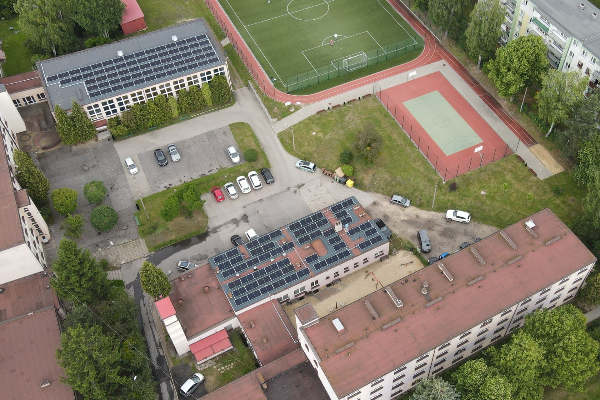 Instalacja fotowoltaiki ZSP Brzeziny (1)