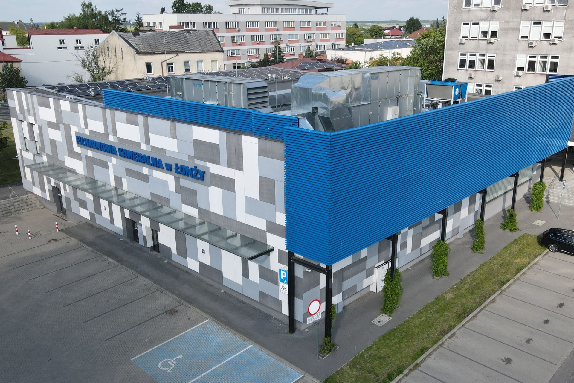 Instalacja fotowoltaiki filharmonia Łomża (1)